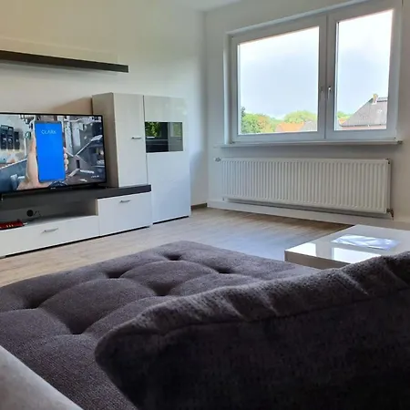 Kernsaniertes In Ruhiger Und Zentraler Lage By Interhome Lejlighed Wilhelmshaven