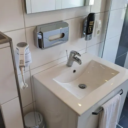 Kernsaniertes In Ruhiger Und Zentraler Lage By Interhome